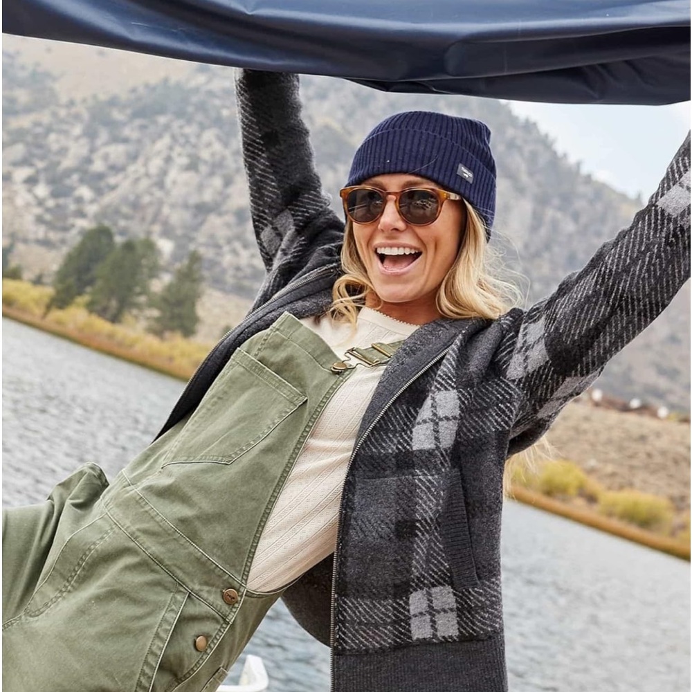 Toad & Co: Women’s Heartfelt Zip Merino Sweater Hoodie: Soot Gray: Small